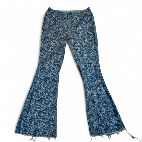 Rock & Roll Denim - Rock & Roll Denim Bargain Button Flare Jeans 31x32 Blue Floral